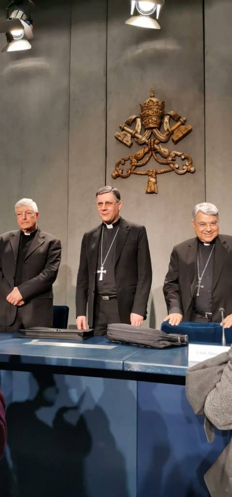 laici, curia, riforma, papa, conferenza stampa